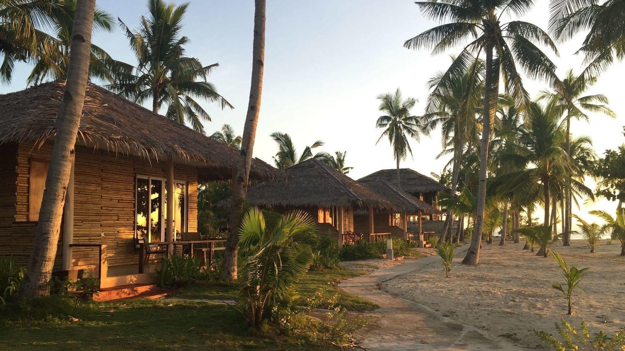 Kota Beach Resort Santa Fe  Buitenkant foto